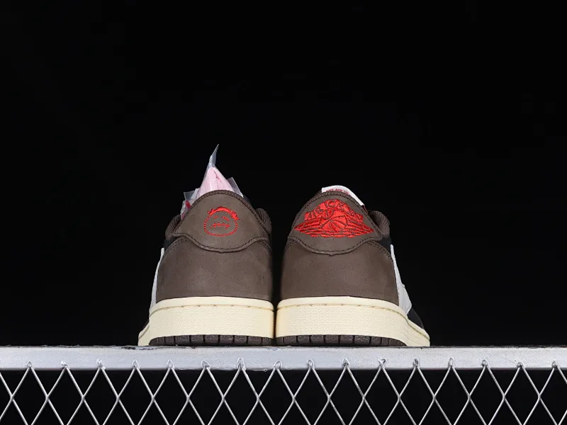 All categories Air Jordan Jordan series basketball shoes Air Jordan 1 Low LJR version Travis Scott x Air Jordan 1 Low OG AJ1 Joe 1 joint undercut CQ4277-001